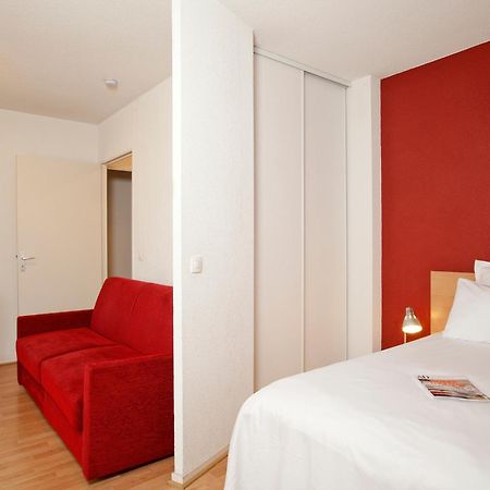 Sejours & Affaires Paris-Nanterre Aparthotel Exteriör bild