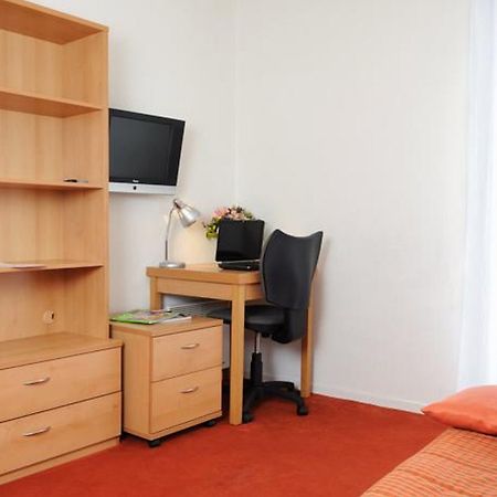 Sejours & Affaires Paris-Nanterre Aparthotel Exteriör bild