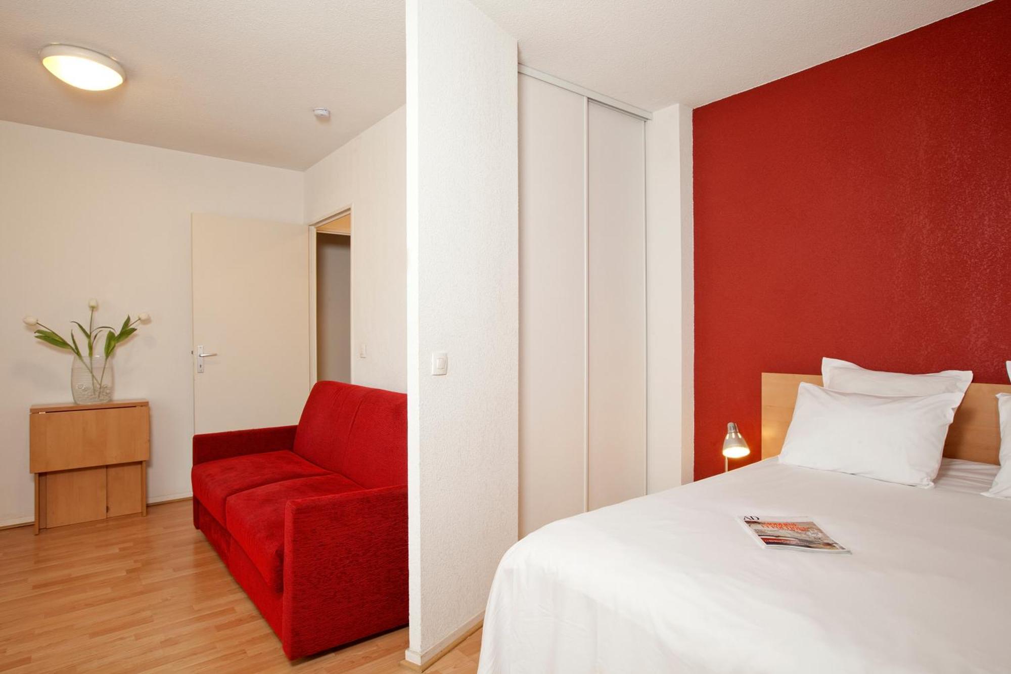 Sejours & Affaires Paris-Nanterre Aparthotel Exteriör bild