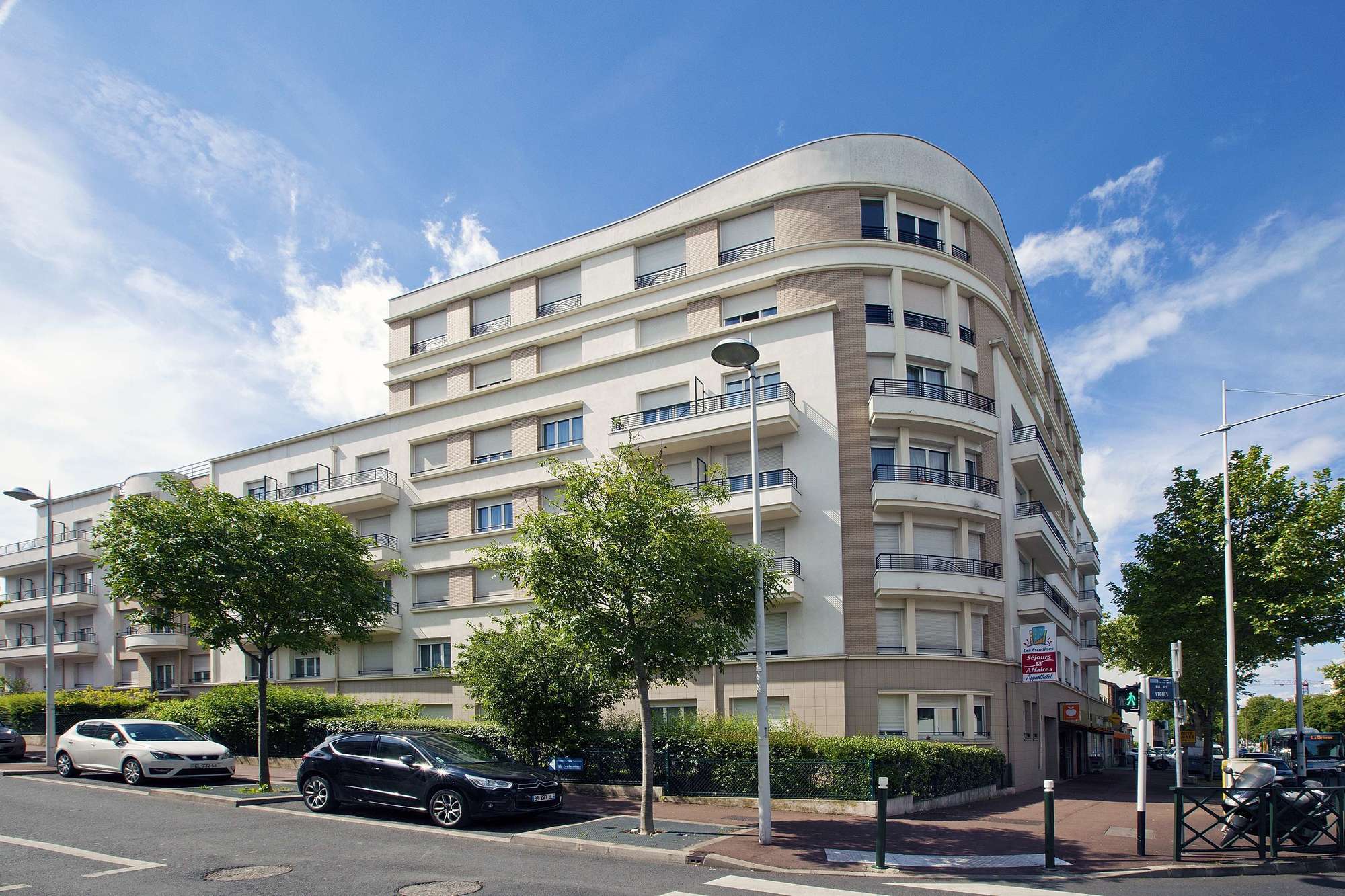 Sejours & Affaires Paris-Nanterre Aparthotel Exteriör bild